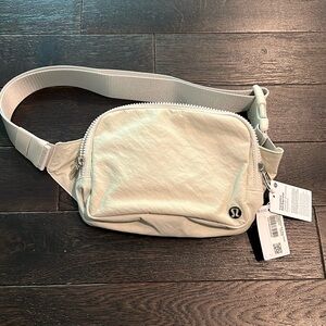 Lululemon Everywhere Belt Bag Large